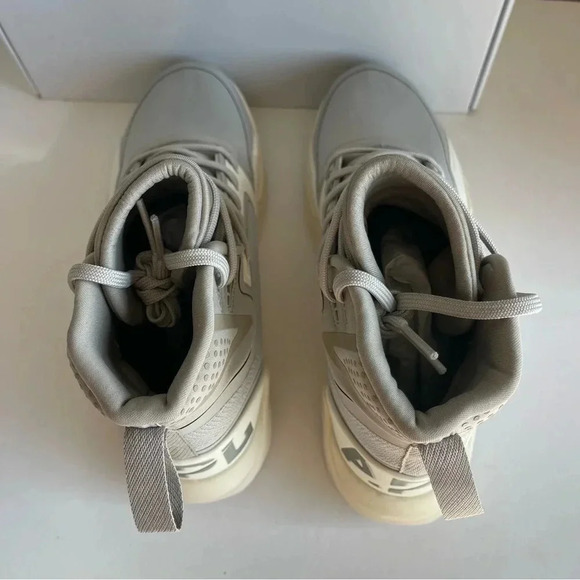 APL Techloom Defender High Top
Sneaker Clay Pristine Color Men Size 8.5 New - Picture 5 of 11